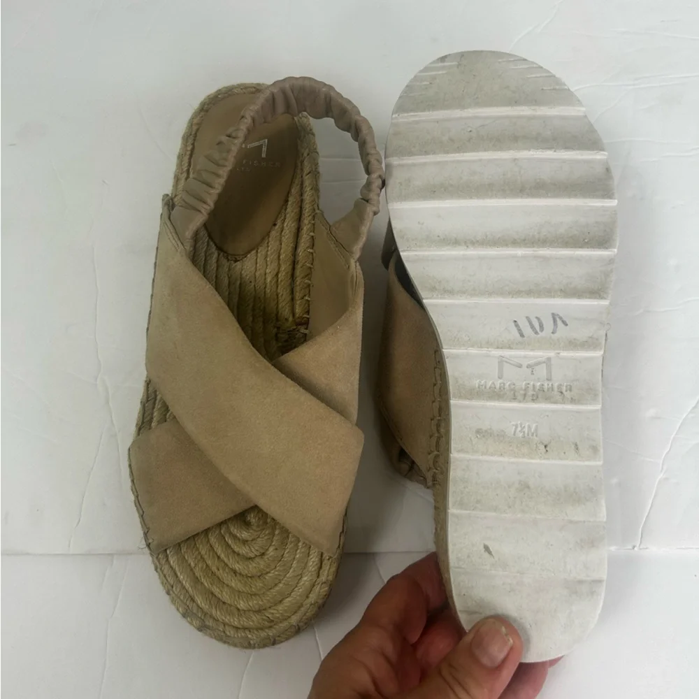 Marc Fisher Pella LTD Tan Beige Suede Espadrille Crisscross Sandals Women’s 7